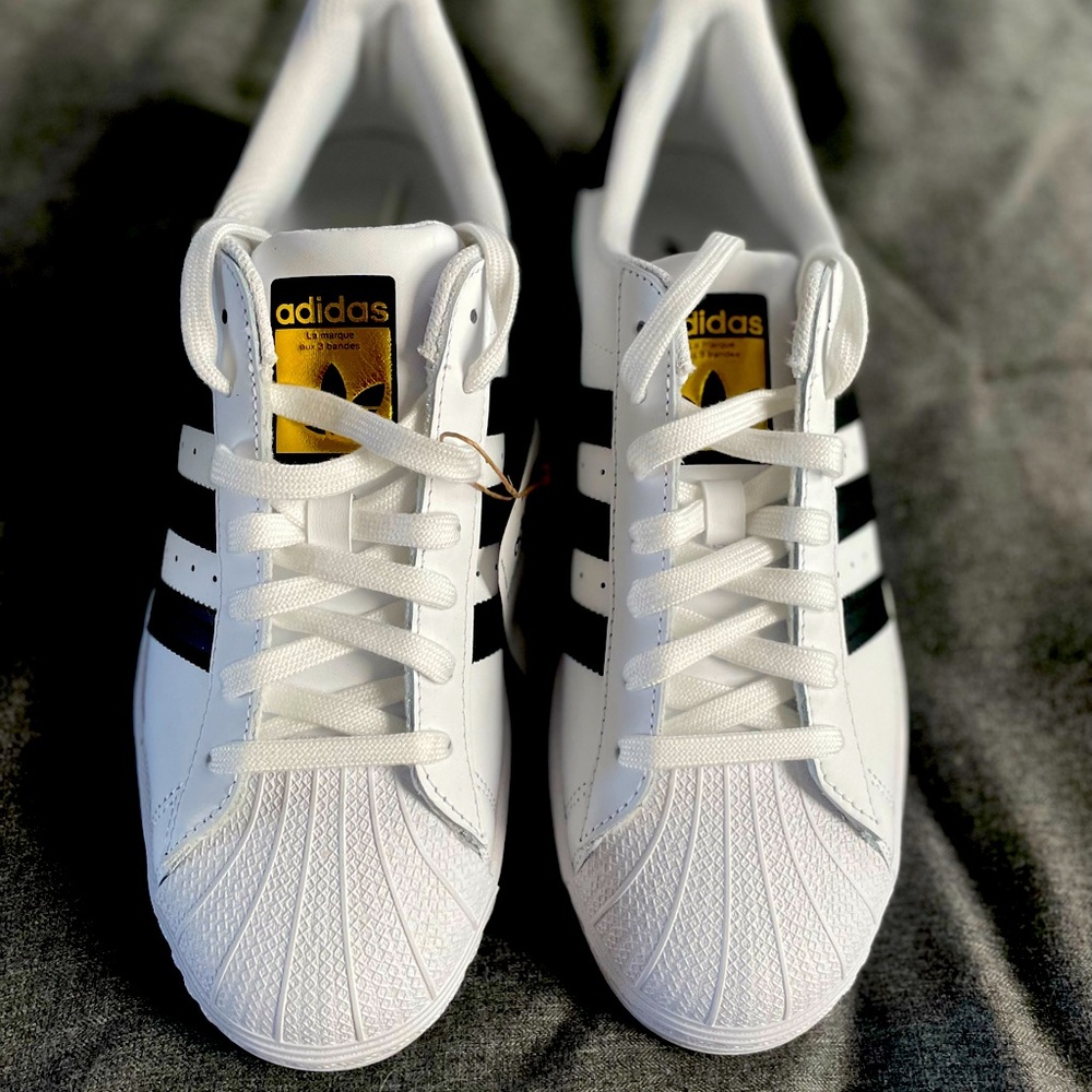 Adidas Superstar Classic Black and White Shoe Size 8